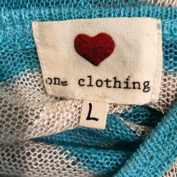 Tops - Picture 5 of 5